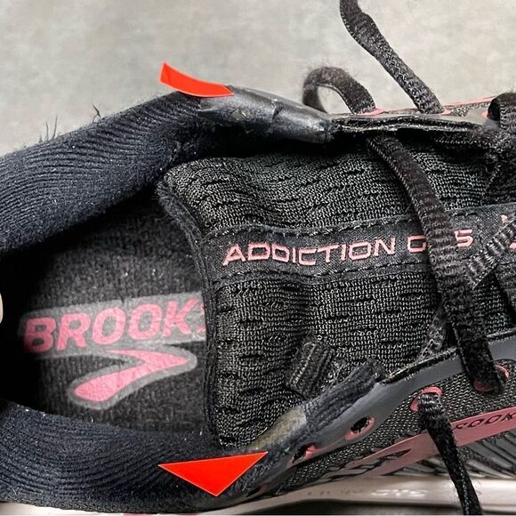 Brooks Addiction GTS 15 Women's Black Narrow Running Shoes Size 7.5 (2A) - Picture 4 of 16